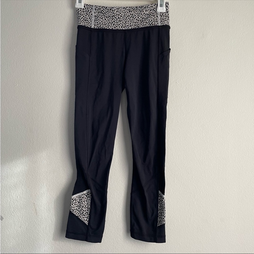 Lululemon Pace Rival Crop leggings In black mosaic print